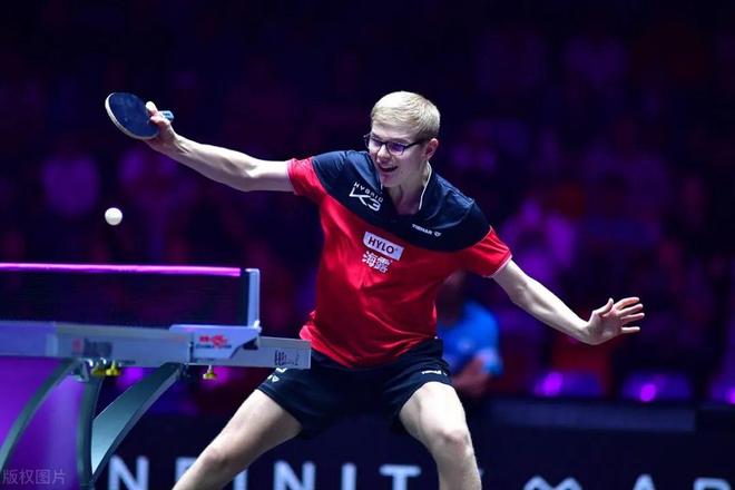 破型前锋后 破型前锋后